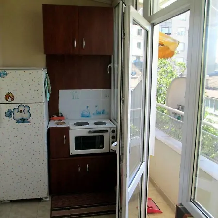 Cozy Studio In Central Part Of Apartment *